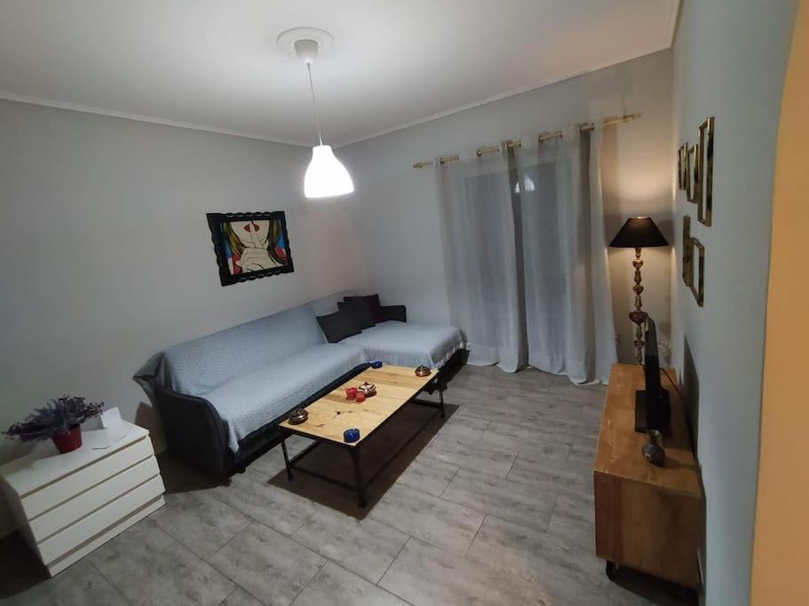 Nice& Cozy Flat 1Min From The Heart Of Athens.Wifi Exterior foto